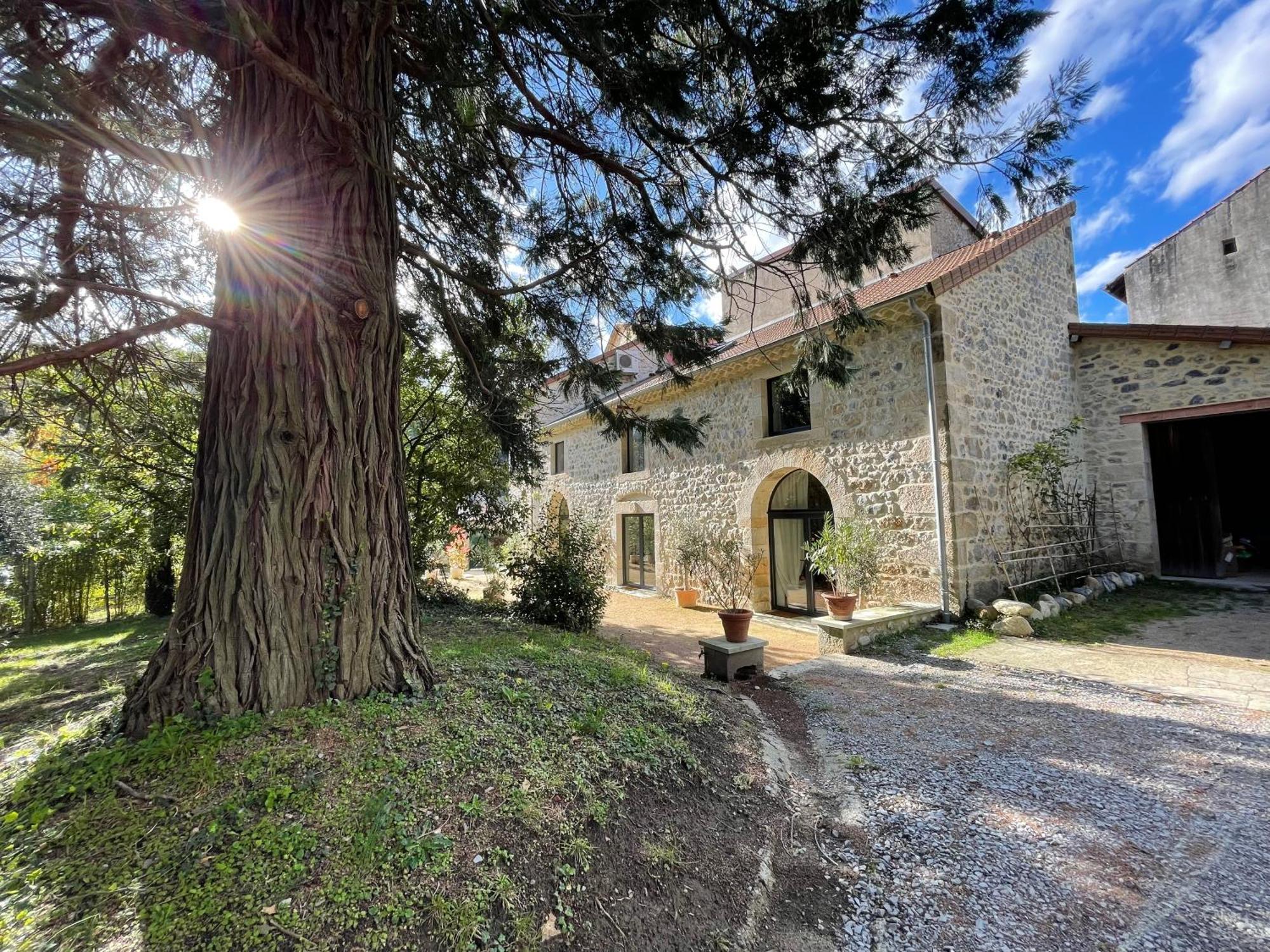 Villa Firmin Galimard - Gite Vals-les-Bains Eksteriør bilde